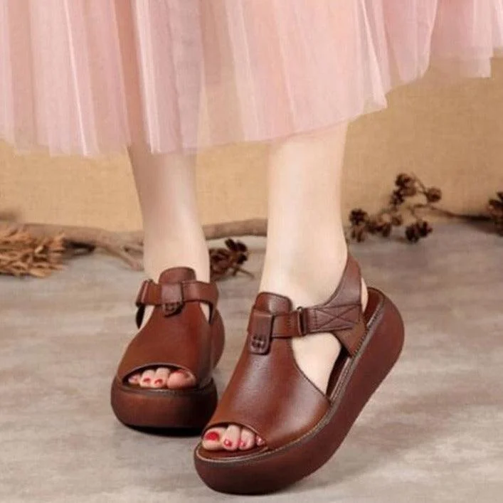 Stylish sandals for men with leather straps and durable rubber soles-Sandals for swimming-Leather Open-Toe Wedge Sandals